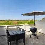 Lejlighed Maarit - 2-3km From The Sea By Interhome