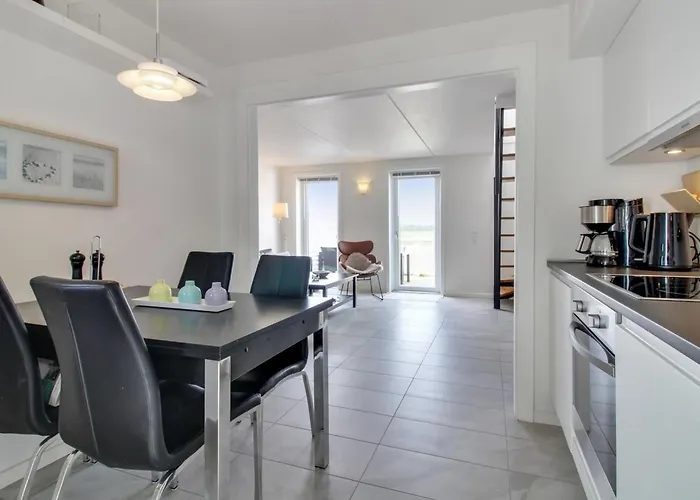 Maarit - 2-3km From The Sea By Interhome